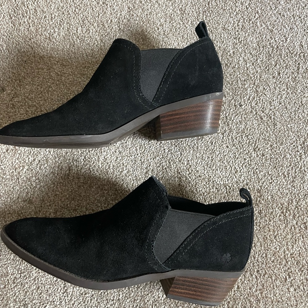 Lucky Brand 7.5M black booties - Picture 1 of 4